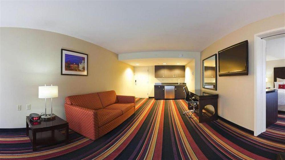 Clarion Hotel New Orleans - Airport & Conference Center ケナー エクステリア 写真