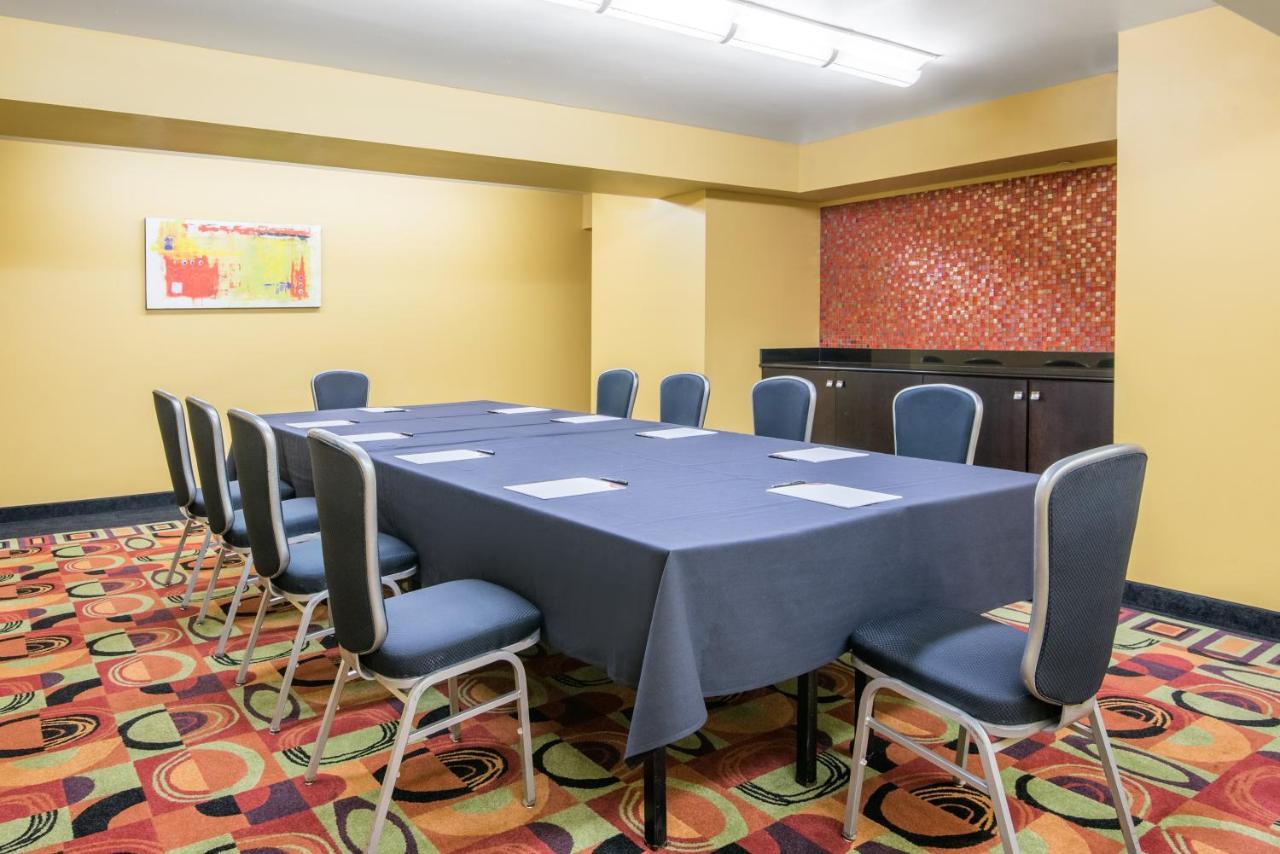 Clarion Hotel New Orleans - Airport & Conference Center ケナー エクステリア 写真