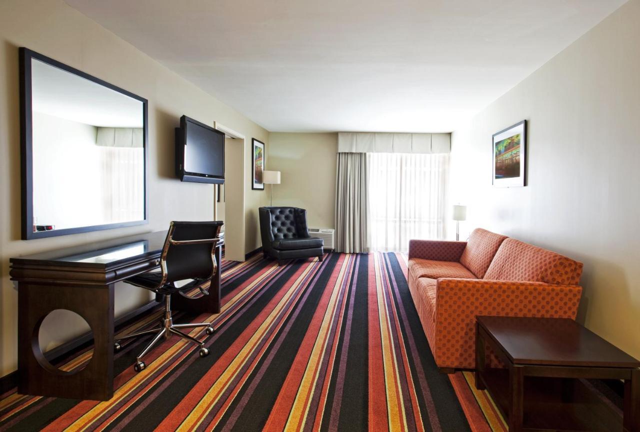 Clarion Hotel New Orleans - Airport & Conference Center ケナー エクステリア 写真